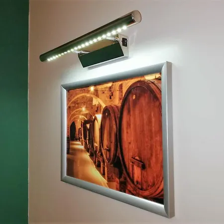 Refait Par Architecte. Proche De La Gare Et Le Centre De Daire Reims